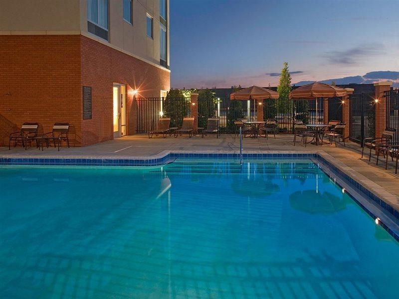 Hyatt Place Louisville-East Kültér fotó
