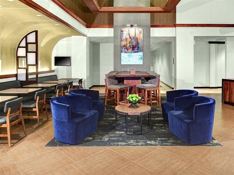 Hyatt Place Louisville-East Kültér fotó