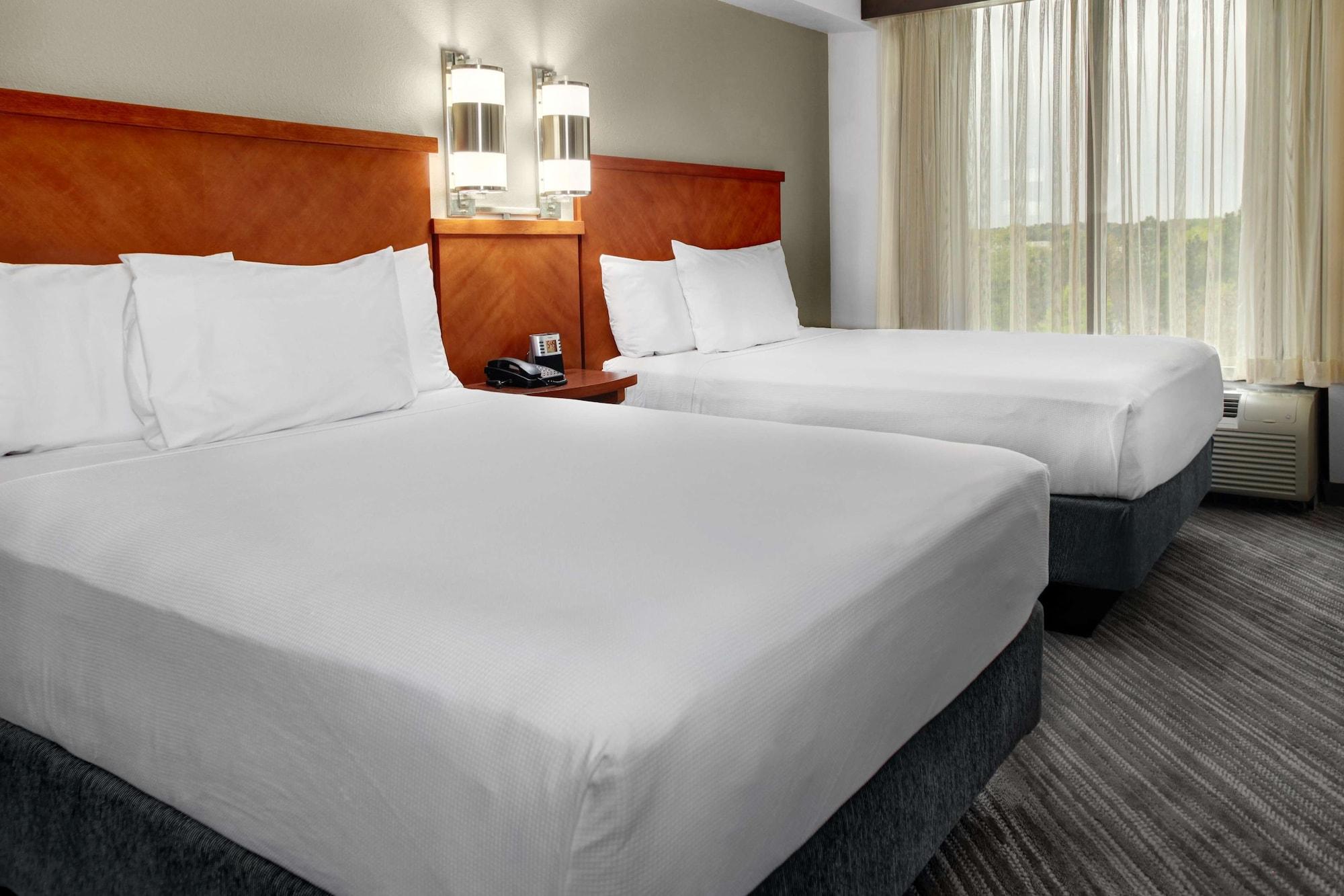 Hyatt Place Louisville-East Kültér fotó