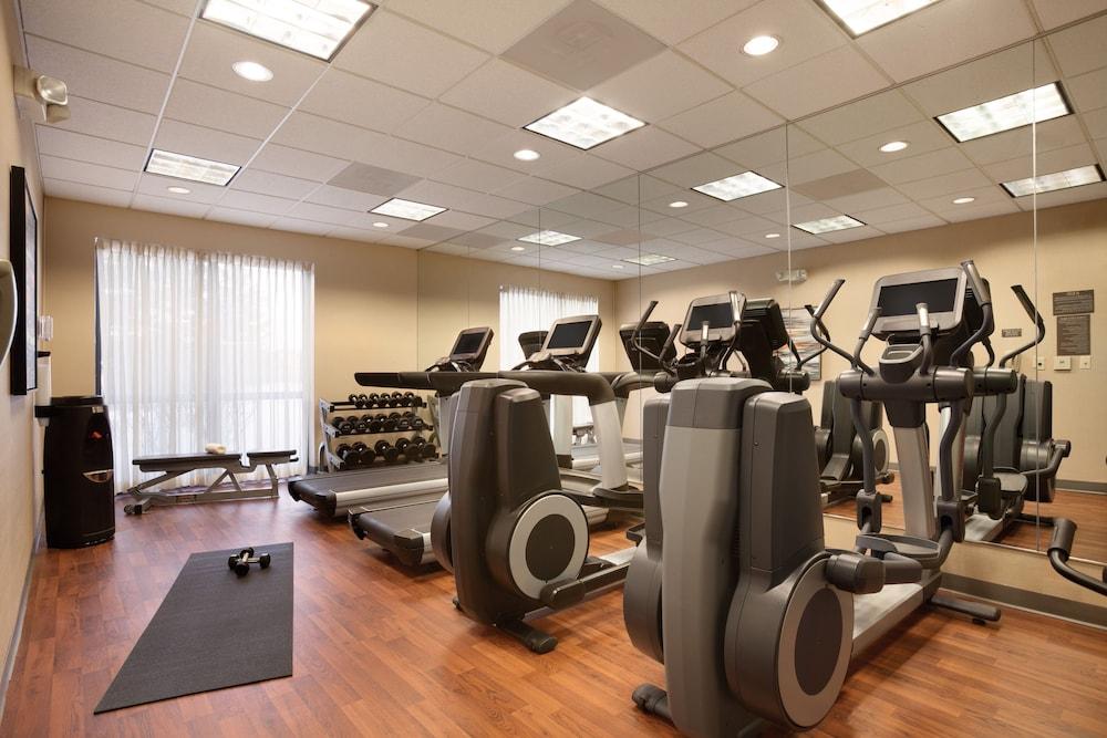 Hyatt Place Louisville-East Kültér fotó