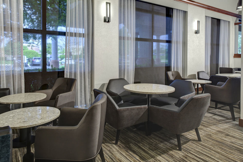 Hyatt Place Louisville-East Kültér fotó