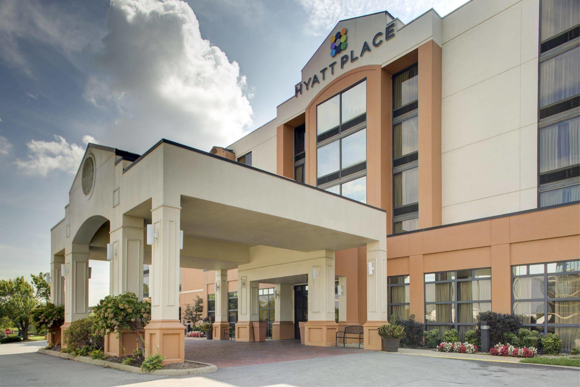 Hyatt Place Louisville-East Kültér fotó