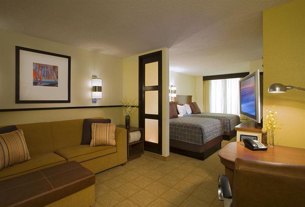 Hyatt Place Louisville-East Szoba fotó